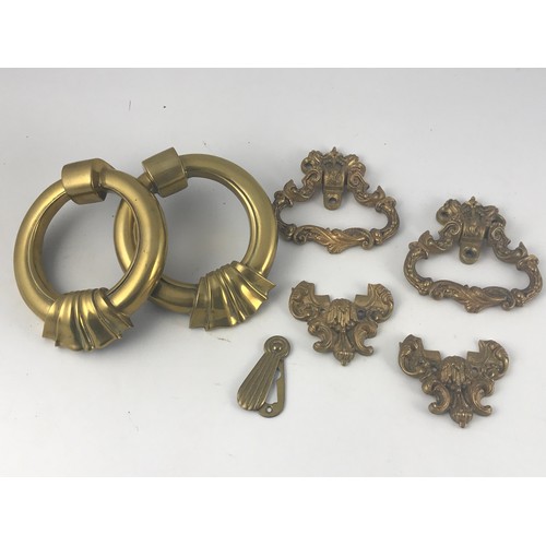 522 - MISC. GOOD QUALITY GILT BRASS FITTINGS