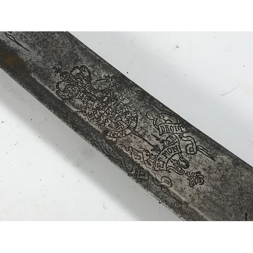 265 - 1796 PATTERN LIGHT CAVALRY SWORD HAVING A SINGLE EDGE, CURVED BLADE WITH ETCHED DECORATION GR AND CR... 