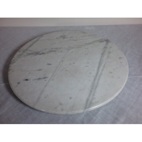 81 - ROUND MARBLE TABLE TOP, APPROX. 59 cms DIAMETER