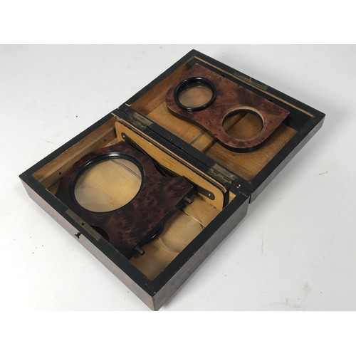 517 - STEREO SCOPE VIEWER IN FITTED WALNUT BOX