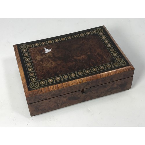 517 - STEREO SCOPE VIEWER IN FITTED WALNUT BOX