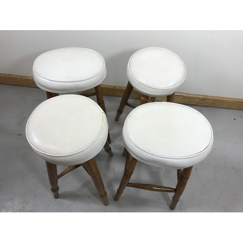 106 - MISC. STOOLS – TRADE ONLY