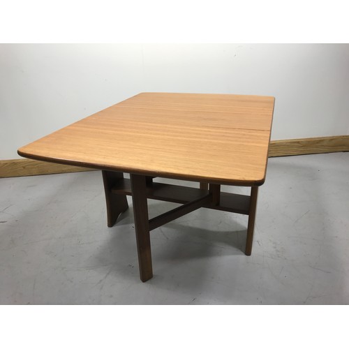 79 - LATE CENTURY TABLE