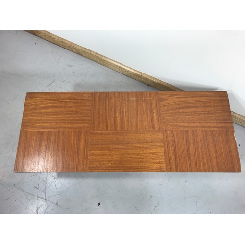 77 - LATE CENTURY RECTANGULAR COFFEE TABLE – WE ARE ADVISED THIS IS AN ERCOL APPRENTICE PIECE 117cm long