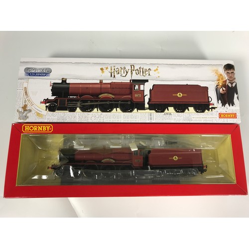 528 - HORNBY R3803TTS '5972' HOGWARTS CASTLE DCC FITTED WITH TTHS SOUND, APPEARS UNUSED & NOT 'OUT OF THE ... 