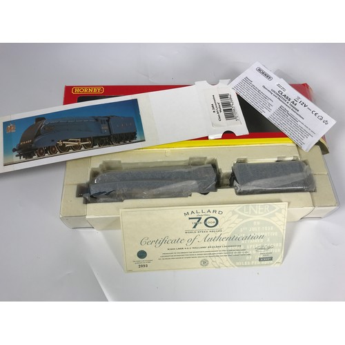 530 - HORNBY SPECIAL LIMITED EDITION WITH CERTIFICATE 2093/5000 A BOXED MODEL WHICH APPEARS UNUSED HAS THE... 