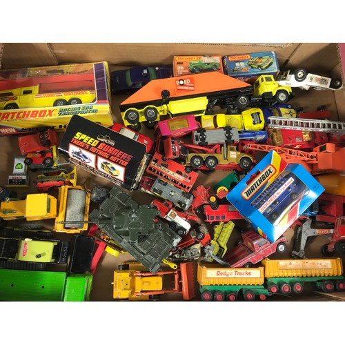 115 - TRAY OF PLAYWORN MATCHBOX AND CORGI VEHICLES,NOTING MATCHBOX BOXED K7 RACING CAR TRANSPORTER, 1-75, ... 