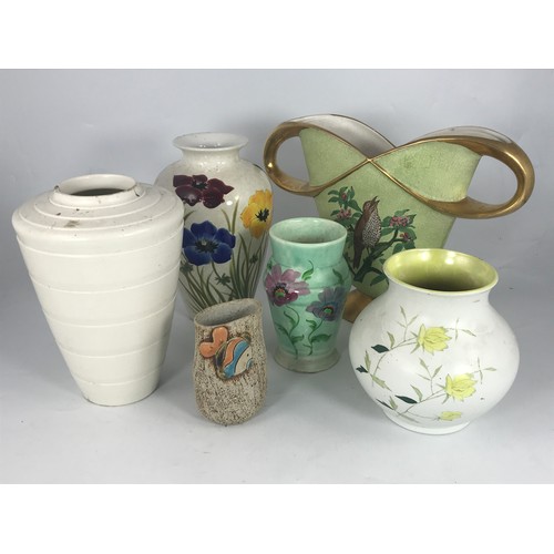 689 - VARIOUS VASES INCLUDING WEDGWOOD KEITH MURRAY AF