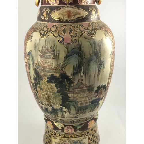 313 - VERY LARGE AND IMPRESSIVE MODERN ORIENTAL VASE, APPROX. 92 cm, PANELS DEPICTING MOUNTAIN SCENES WITH... 