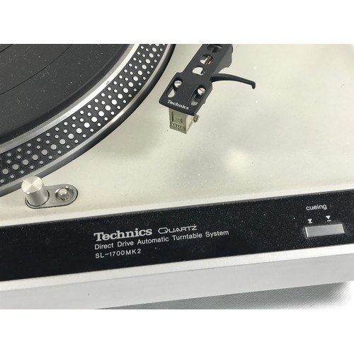 123 - TECHNICS QUARTZ DIRECT DRIVE AUTOMATIC TURNTABLE SYSTEM, SL-1700 MARK 2