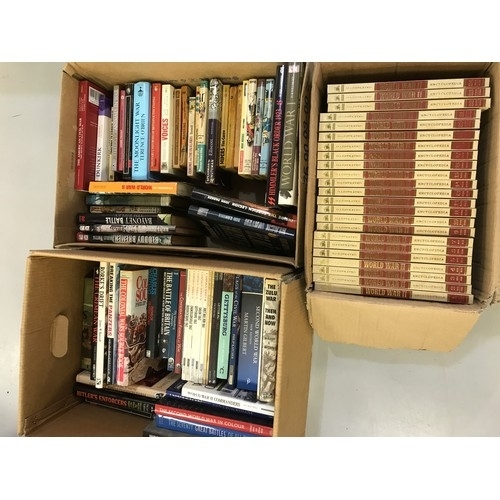 213 - QUANTITY OF WAR BOOKS INCLUDING 7 OSPREY MILITARY TITLES, HISTORY BOOKS ON THE SECOND WORLD WAR, COL... 