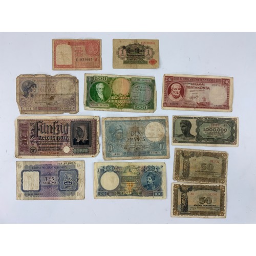 699 - SMALL COLLECTION OF FOREIGN BANK NOTES