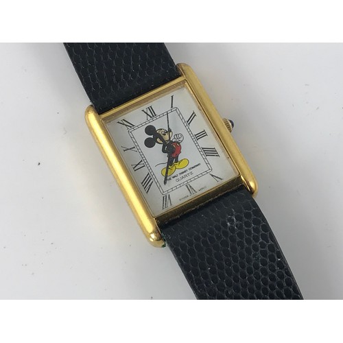 838 - SWATCH CHANDELIER LADIES WRIST WATCH WITH ORIGINAL BOX AND STAND TOGETHER WITH A ZIPPO PRESENTATION ... 