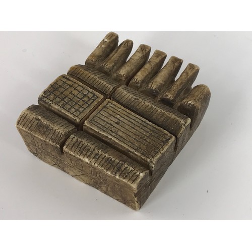 476 - A PERUVIAN ALABASTER FARM MADE CARVING, APPROX. 10 X 8.5 cm