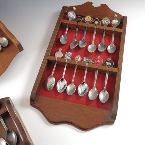 3252 - COLLECTION OF SILVER SPOONS TOGETHER WITH PLATED SPOONS AND COLLECTORS SPOONS ETC