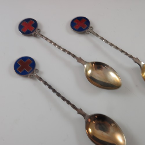 3252 - COLLECTION OF SILVER SPOONS TOGETHER WITH PLATED SPOONS AND COLLECTORS SPOONS ETC