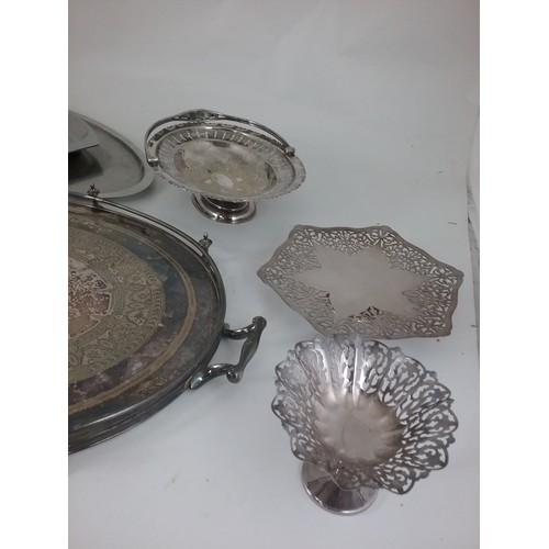 3304 - BOX OF SILVER PLATED TRAYS AND DISHES INCLUDING A LARGE GALLERIED OVAL TRAY