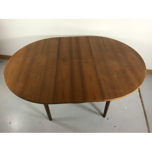 1287 - ROUND G PLAN EXTENDING DINING TABLE, approx. 122 cm dia. Plus leaf