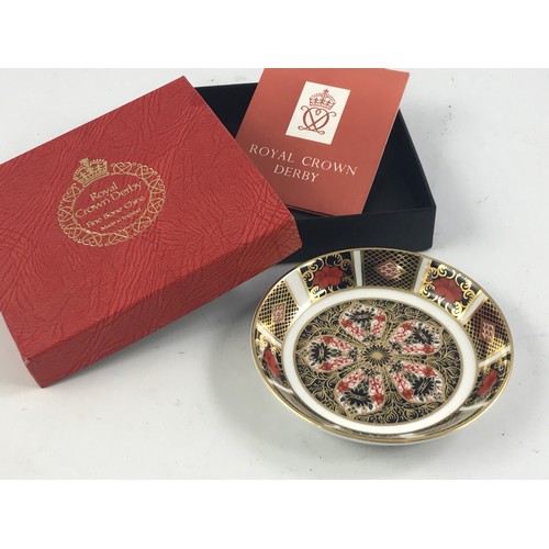 1673 - CROWN DERBY IMARI PIN DISH 1128 IN ORIGINAL BOX