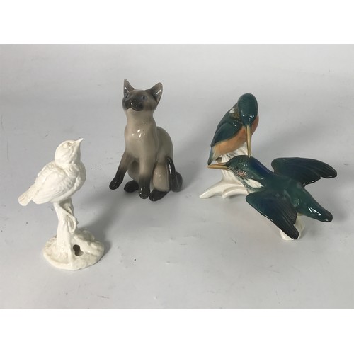 1678 - DANISH BING AND GRONDAHL SIAMESE CAT FIGURE, KARL ENS KINGFISHERS AF AND WHITE GLAZED BIRD FIGURE