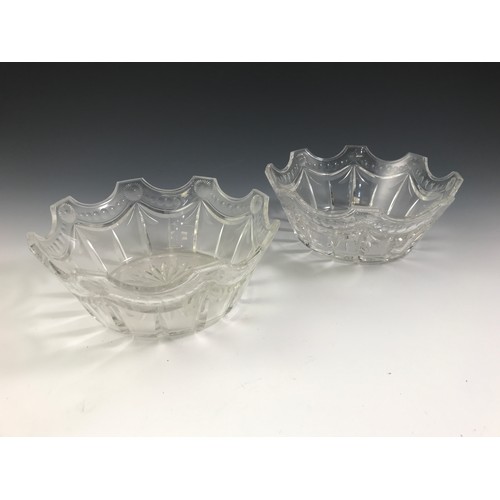 1736 - PR. GOOD QUALITY CUT GLASS BOWLS, APPROX. 22.5 cm dia.