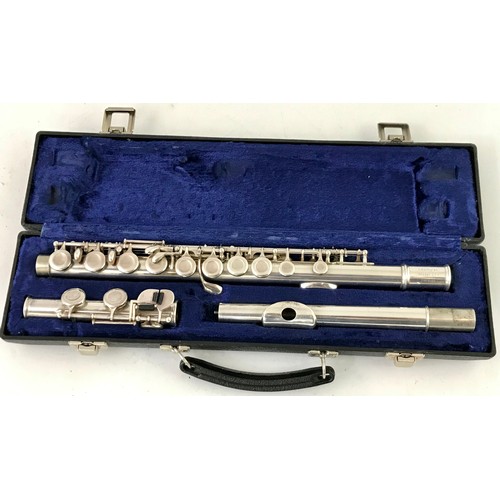 1488 - CASED FLUTE