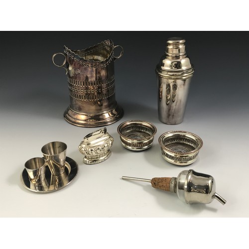 3321 - MISC. ITEMS INCLUDING SILVER PLATED COCKTAIL SHAKER, 2 SMALL BOTTLE COASTERS, PLATED BOTTLE HOLDER, ... 