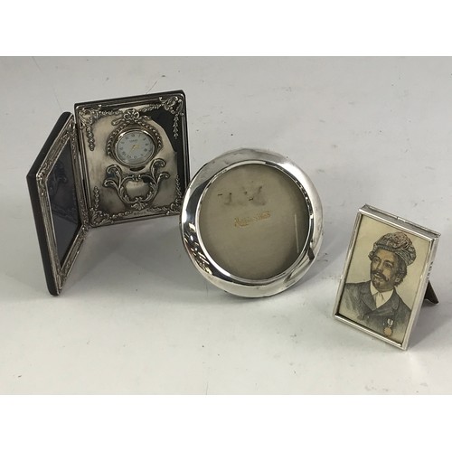 3366 - 3 SILVER PHOTO FRAMES