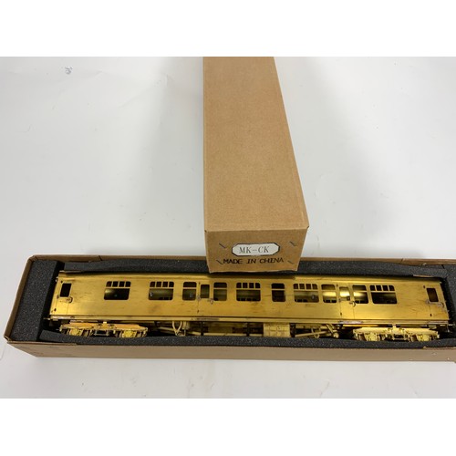 558 - MODEL RAILWAY TOWER 0 GAUGE BRASS COACH KITS UNPAINTED AND IN BOXED CONDITION MARK I CK COACH