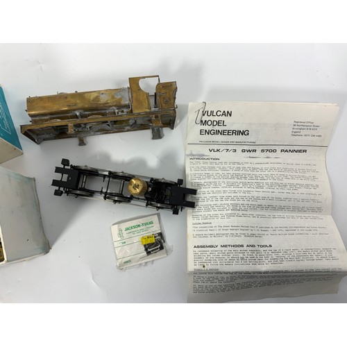 572 - BOXED VULCAN MODEL ENGINEERING 7MM SCALE GWR 5700 PANNIER LOCOMOTIVE KIT IN PART BUILT CONDITION WIT... 