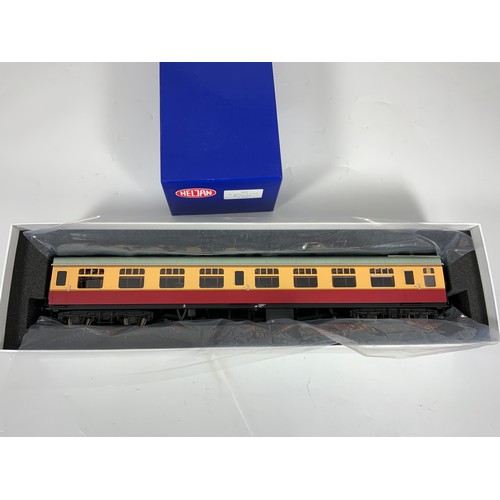 531 - HELJAN 0 GAUGE BOXED MODEL RAILWAY COACH NUMBER 4900 SK CARMINE AND CREAM LIVERY MARK I COACH