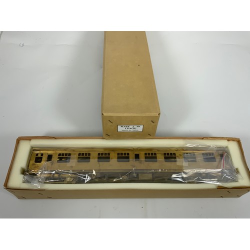 539 - MODEL RAILWAY TOWER 0 GAUGE BRASS COACH KITS UNPAINTED AND IN BOXED CONDITION MARK I SK COACH