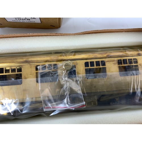 539 - MODEL RAILWAY TOWER 0 GAUGE BRASS COACH KITS UNPAINTED AND IN BOXED CONDITION MARK I SK COACH