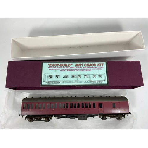 559 - EASY BUILD MARK I COACH KIT 7MM SCALE (0 GAUGE) TYPE 371 SUBURBAN COACH BRK PAINTED IN MAROON LIVERY... 