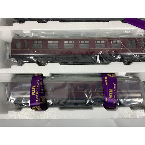 568 - MTH ELECTRIC TRAIN BRITISH RAILWAYS, FOUR CAR LMS STANDARD 'MAROON' PASSENGER SET 2 RAIL ITEM NUMBER... 