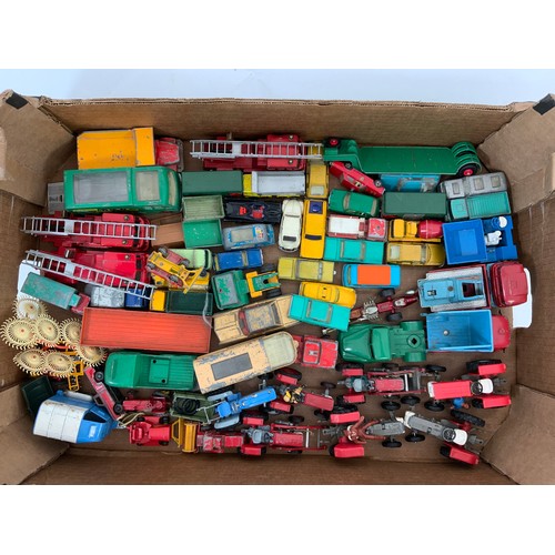 306 - 2 TRAYS OF MIXED CORGI MATCHBOX DIE CAST KEY SERIES AND 1-75S AGRICULTURE LORRIES AND CARS INCLUDING... 