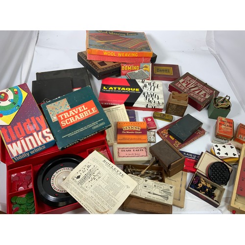 212 - TOYS AND GAMES NUMBER OF VINTAGE BOARD AND CARD GAMES INCLUDING LUDO, SORPY, HALMA, DOMINO, LEXICON,... 