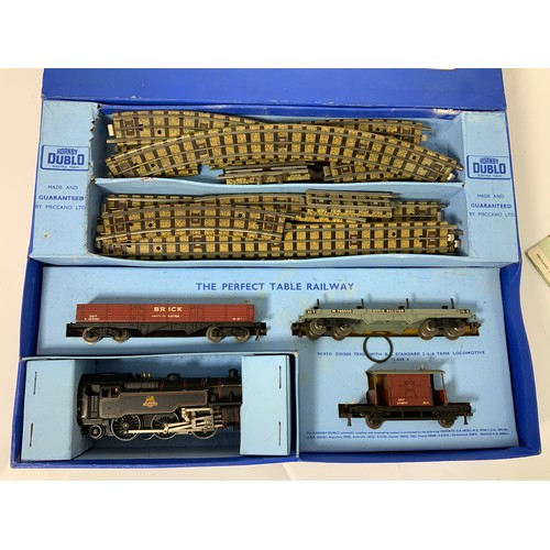 472 - HORNBY DUBLO 2-6-4 TANK GOODS TRAIN BR SET EDG18 COMPRISING TANK LOCOMOTIVE 80034 BRICK WAGON BOGIE ... 