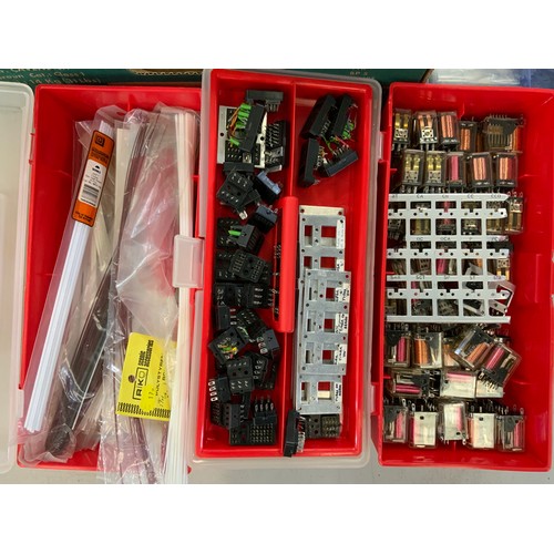 432 - BOX OF ELECTRICAL COMPONANTS INCLUDING LARGE QUANTITY OF TOGGLE SWITCHES, VARIOUS DIODES ELECTRICAL ... 