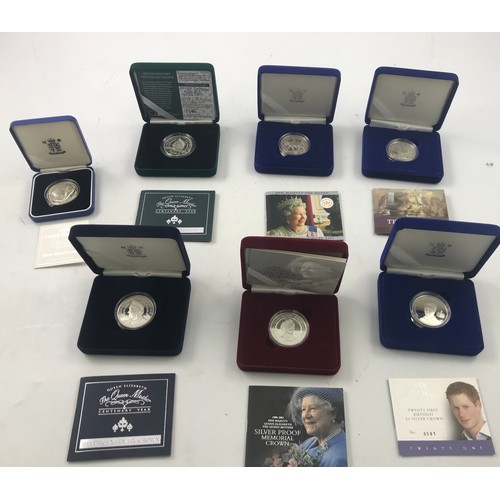 3647 - 7 VARIOUS SILVER PROOF COMMEMORATIVE CROWNS, EACH IN A PRESENTATION CASE