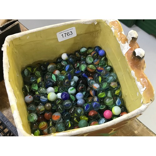 1763 - CONTAINER MARBLES