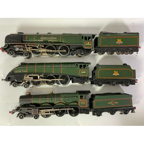 397 - HORNBY DUBLO 3 UNBOXED LOCOMOTIVES COMPRISING 7013 BRISTOL CASTLE 3 RAIL, 60016 SILVER KING 3 RAIL, ... 