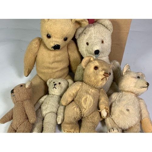 198 - COLLECTION OF VINTAGE AND OTHER TEDDY BEARS