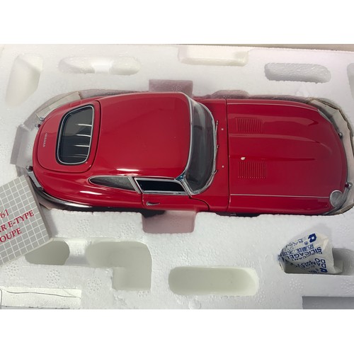 238 - FRANKLIN MINT BOXED 1961 JAGUAR E TYPE COUPE