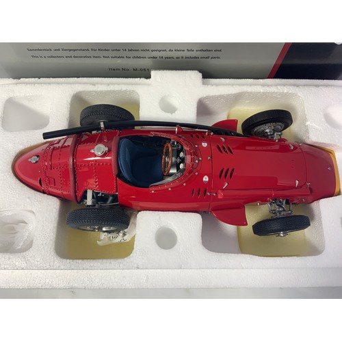 246 - CMC BOXED MODEL MASERATI 250F (1957) GRAND-PRIX-SIEGER MODELL 1:18