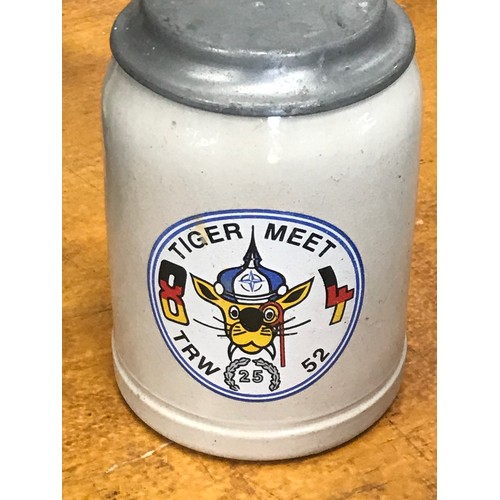 366 - VARIOUS VINTAGE OIL CANS, FUNNEL ETC