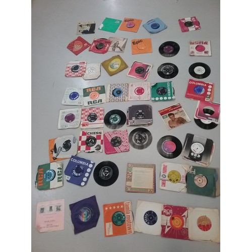 76 - COLLECTION OF 45 RPM SINGLE RECORDS, A GOOD MIXED COLLECTION