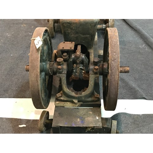 579 - FAIRBANKS-MORSE SINGLE CYLINDER TWIN FLY WHEEL STATIONARY ENGINE