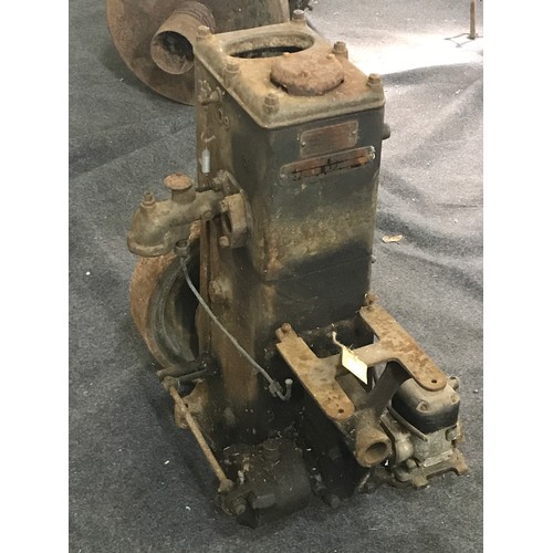 603 - STATIONARY ENGINE A LISTER D WITH ENCLOSED CASE A VERY RARE MACHINE SINGLE CYLINDER AND SINGLE FLY W... 