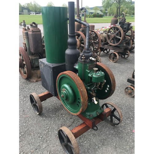 685 - A PETTER JUNIOR 2 AND A HALF BHP NUMBER 50163, 750 RPM SINGLE CYLINDER TWIN FLT WHEEL WITH TALL EXHA... 